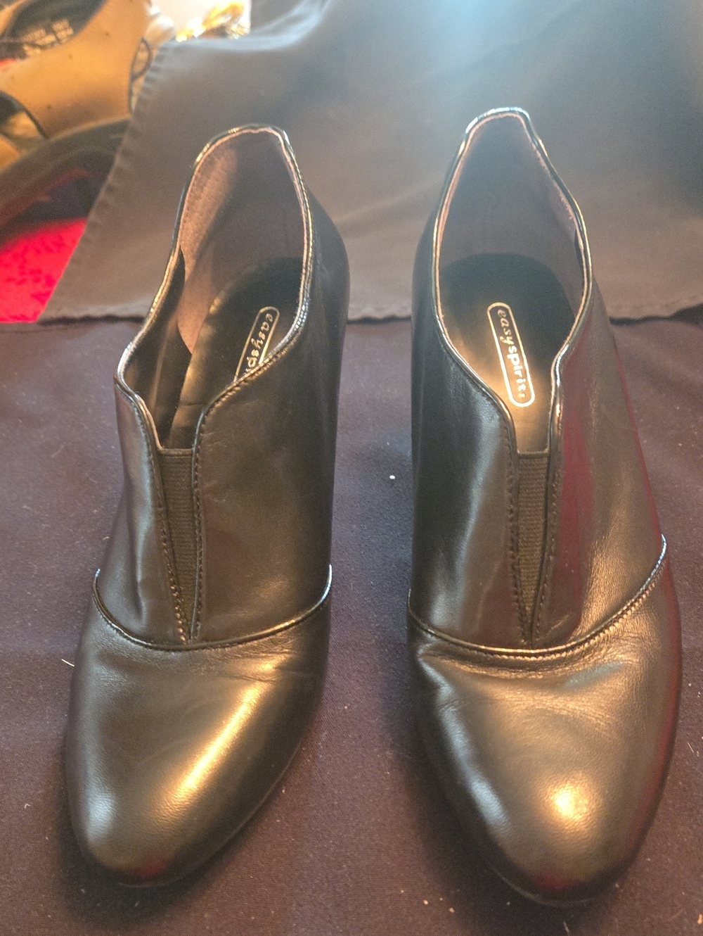 Easy Spirit Black Leather Heeled Ankle Booties